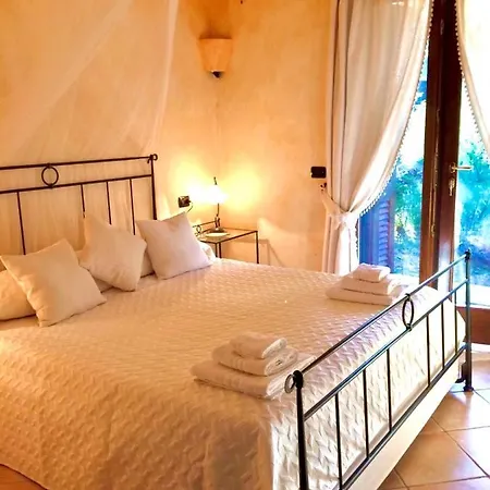 Couette-café Franci 3*